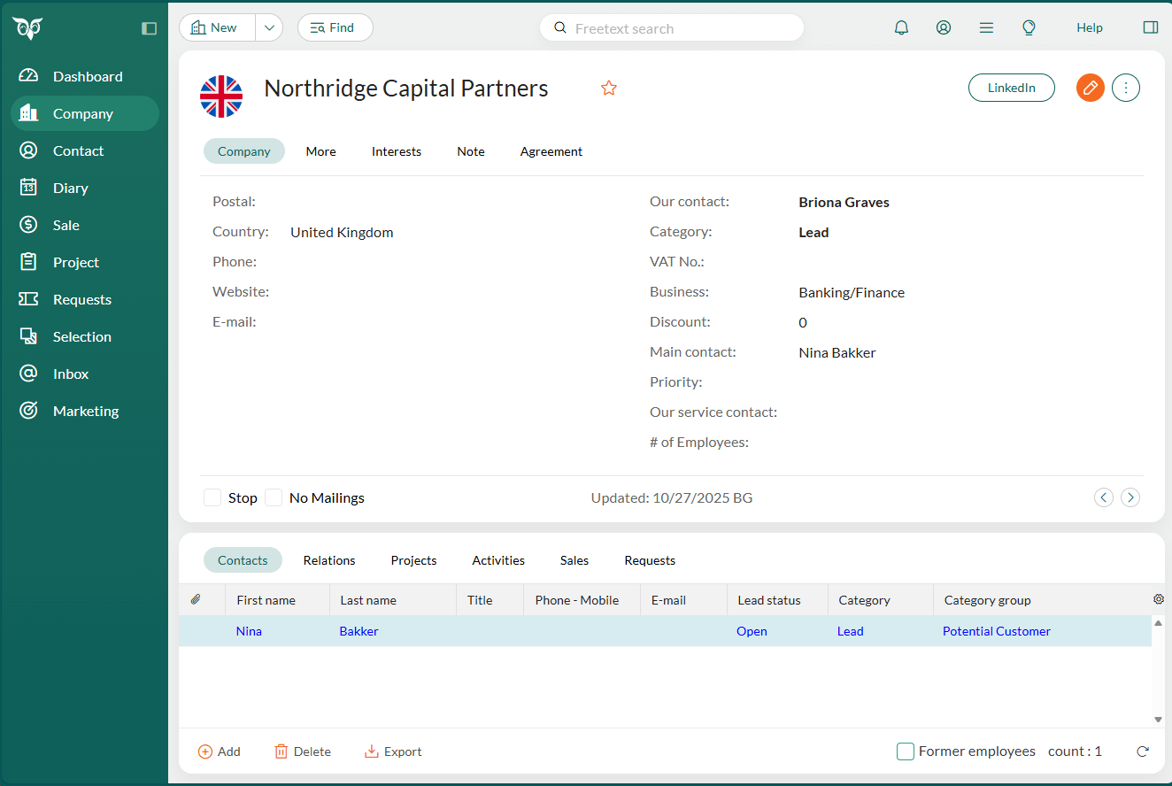 Lead status shown for a contact in the company screen, with the company card on top and the contact section tab below. -screenshot
