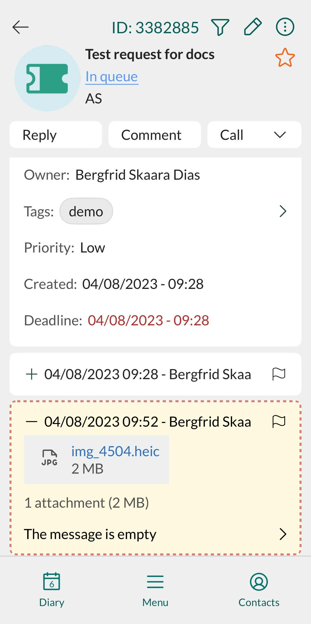 Mobile CRM: request with internal comment -app-screen